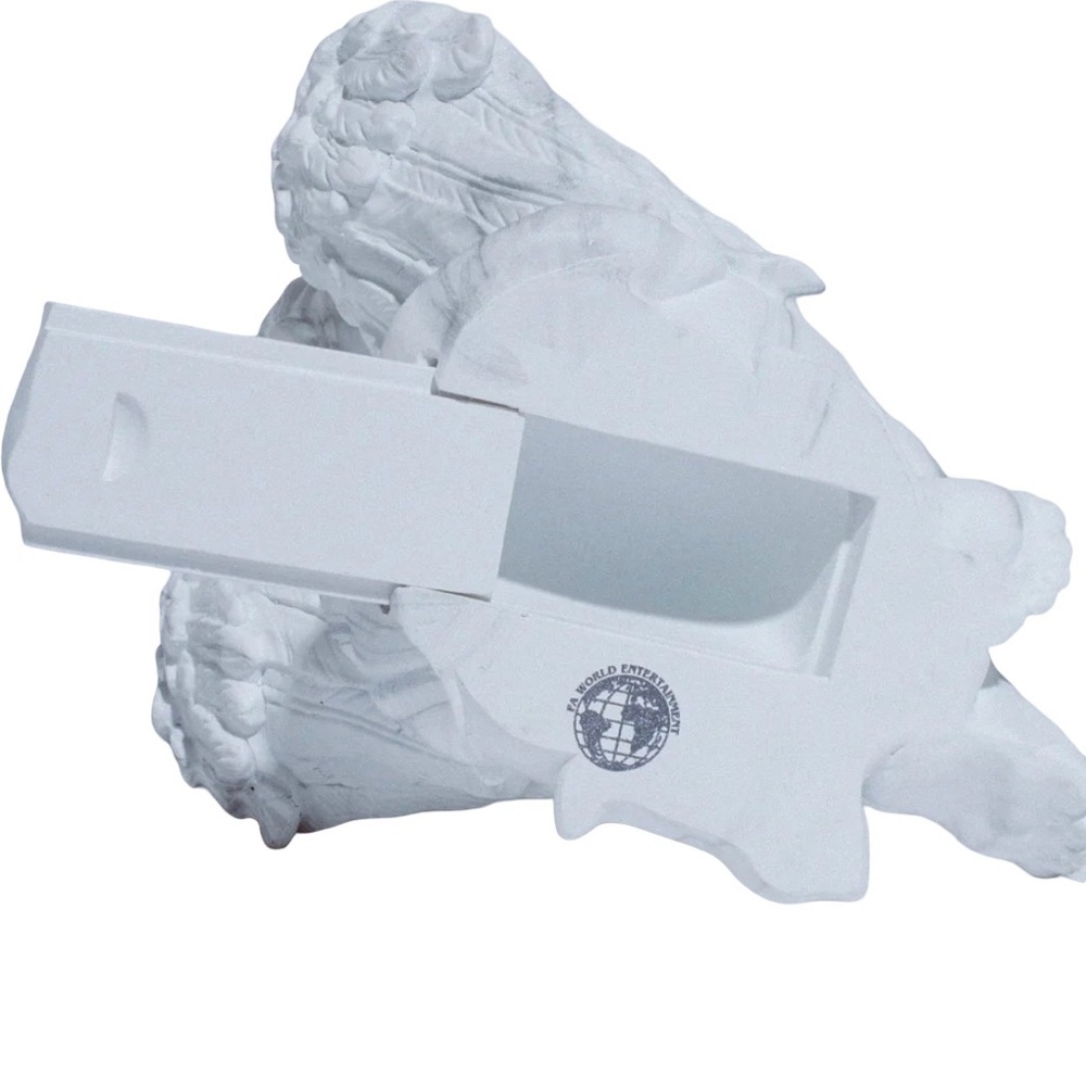 FA Marble Cherub Hide-A-Key - Picture 3 of 7